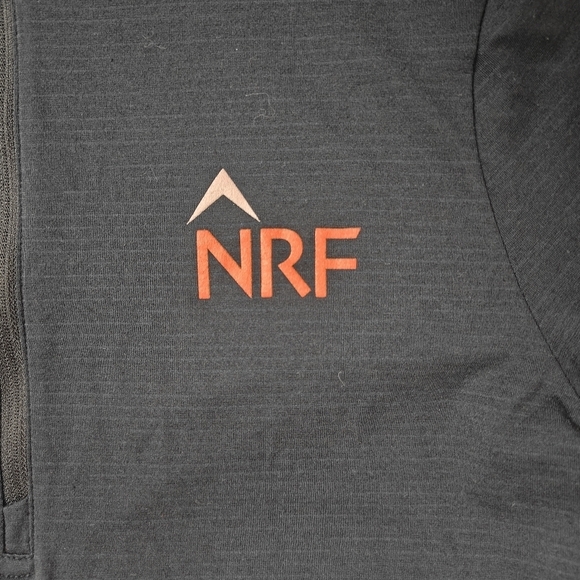 Women's Travis Mathew Crestview 1/4-Zip | Black | Sz: M - Picture 7 of 11